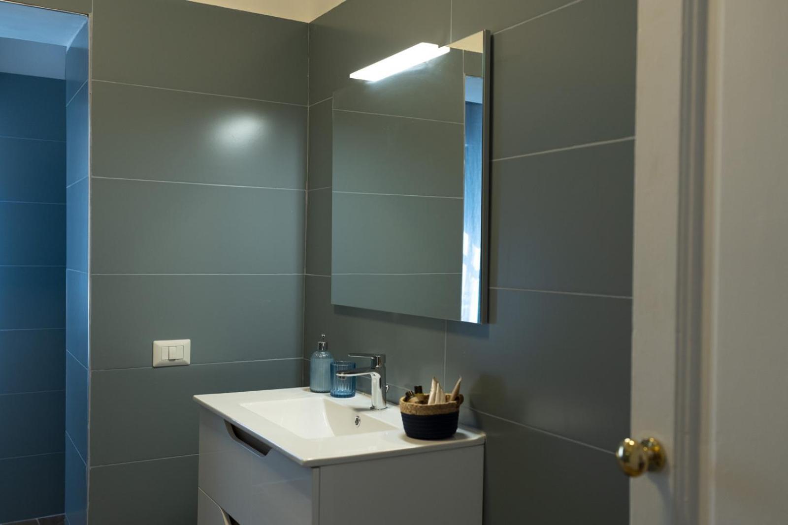 Palazzo Manzoni Apartments Bari Room photo